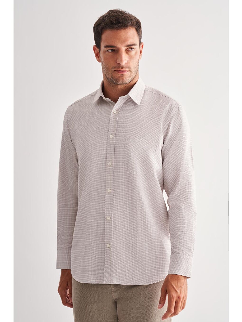 Bej Sert Yaka Uzun Kol Cepli Comfort Fit Classic Gömlek 1004255163