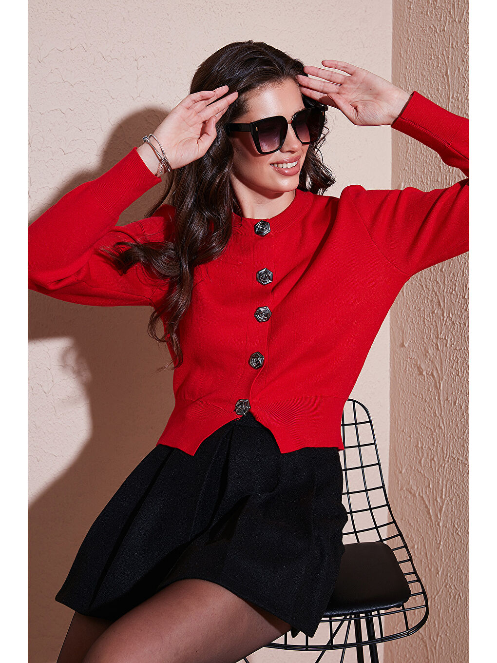 Kırmızı Premium Regular Fit Yuvarlak Yaka Crop Triko Hırka 680HI00110-2