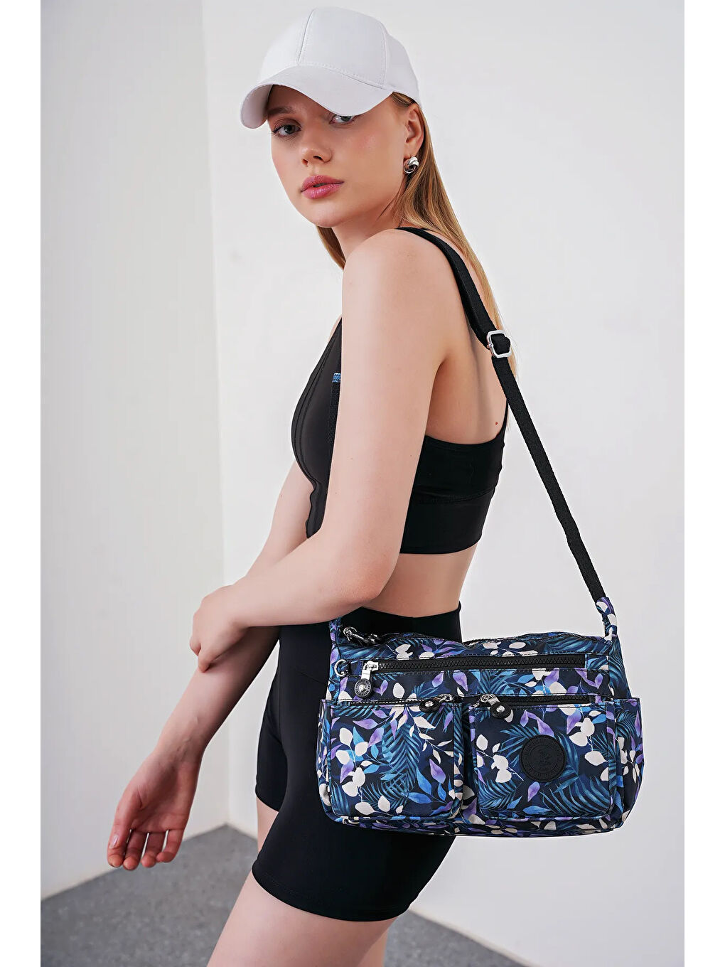 Siyah Çapraz Askılı Kadın Çanta BHPC6004-1