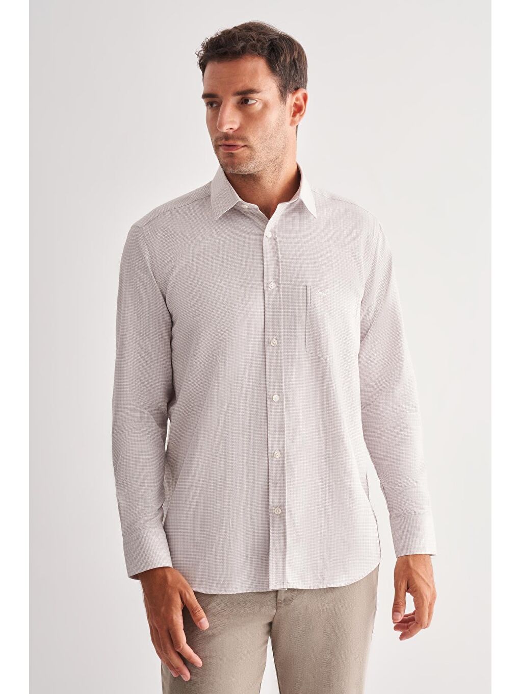 Bej Sert Yaka Uzun Kol Cepli Comfort Fit Classic Gömlek 1004255163-2