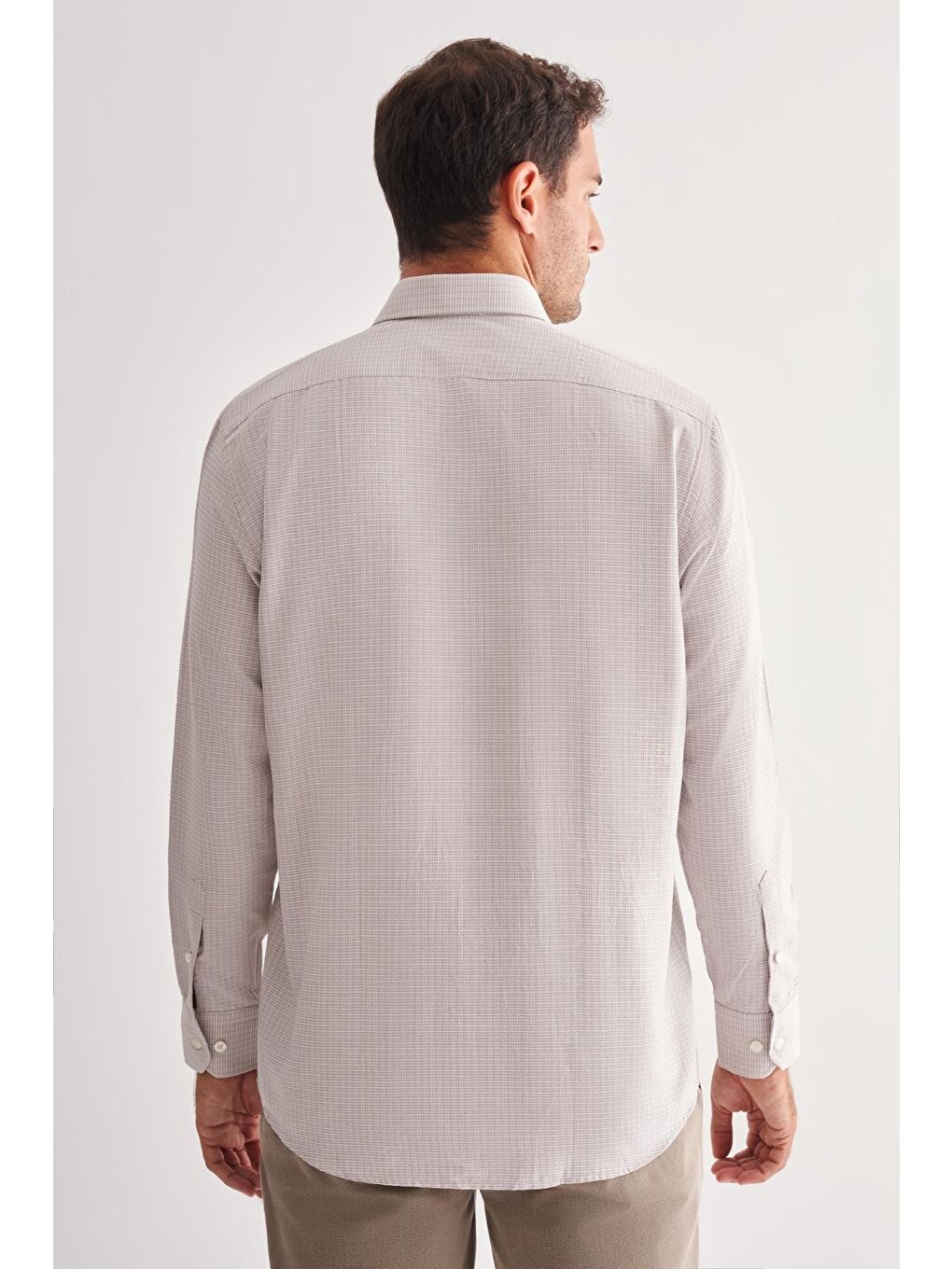 Bej Sert Yaka Uzun Kol Cepli Comfort Fit Classic Gömlek 1004255163-4