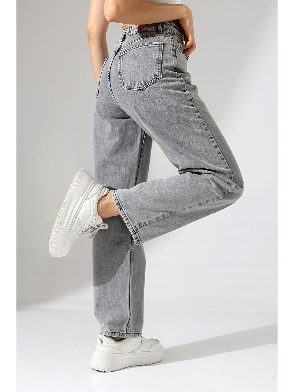 Kadın Gri Yüksek Bel Bol Paça Jean-2