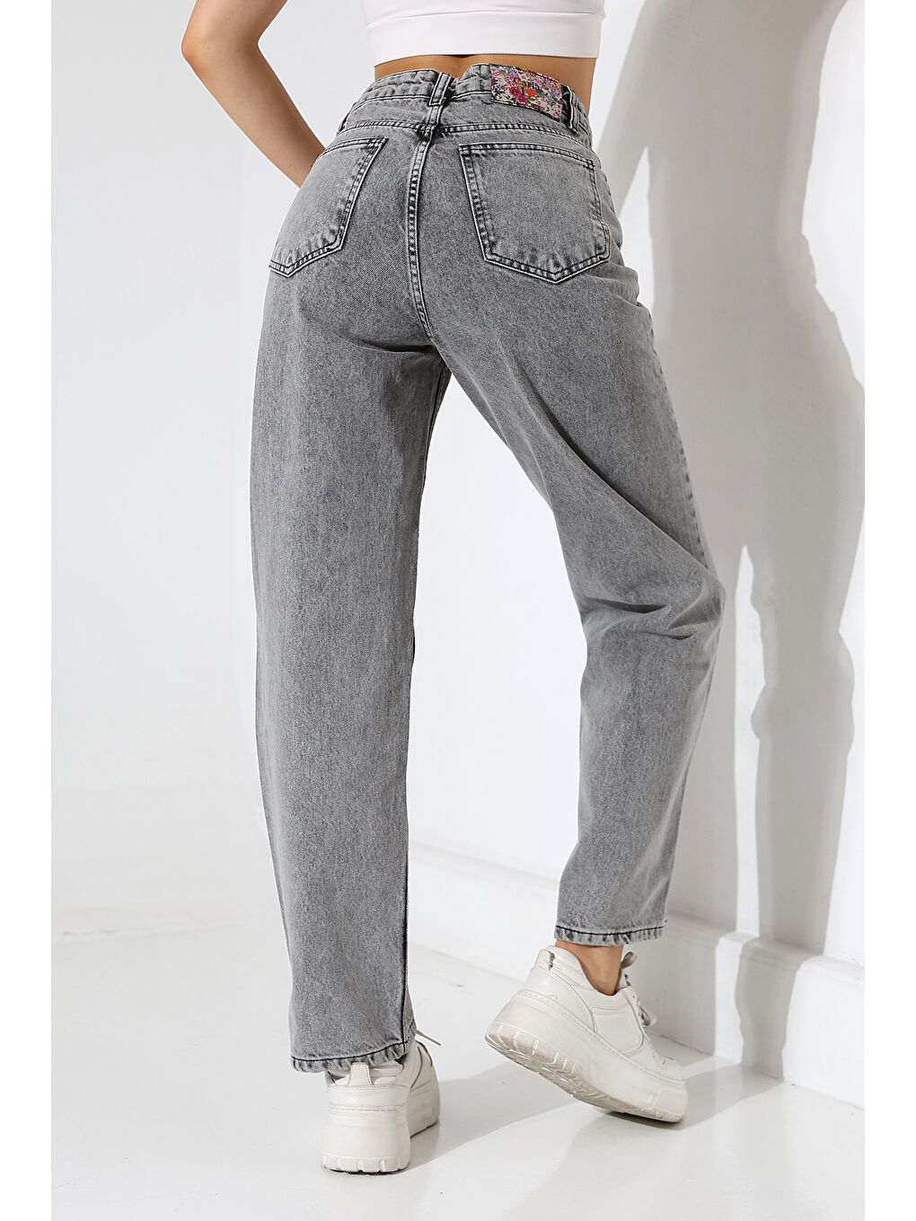 Kadın Gri Yüksek Bel Bol Paça Jean-3