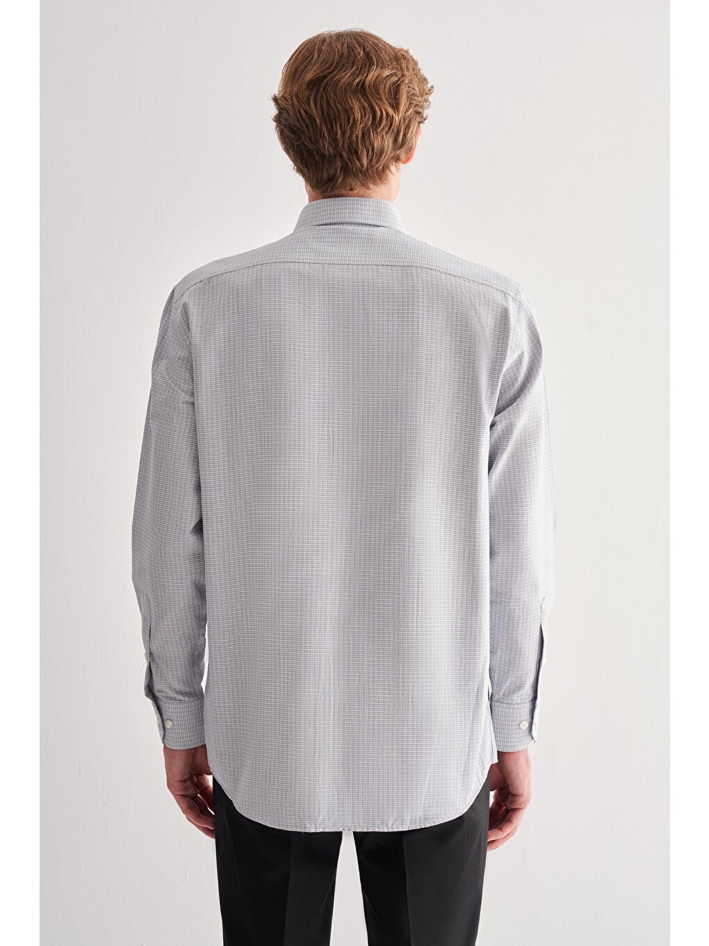 Gri Sert Yaka Uzun Kol Cepli Comfort Fit Classic Gömlek 1004255163