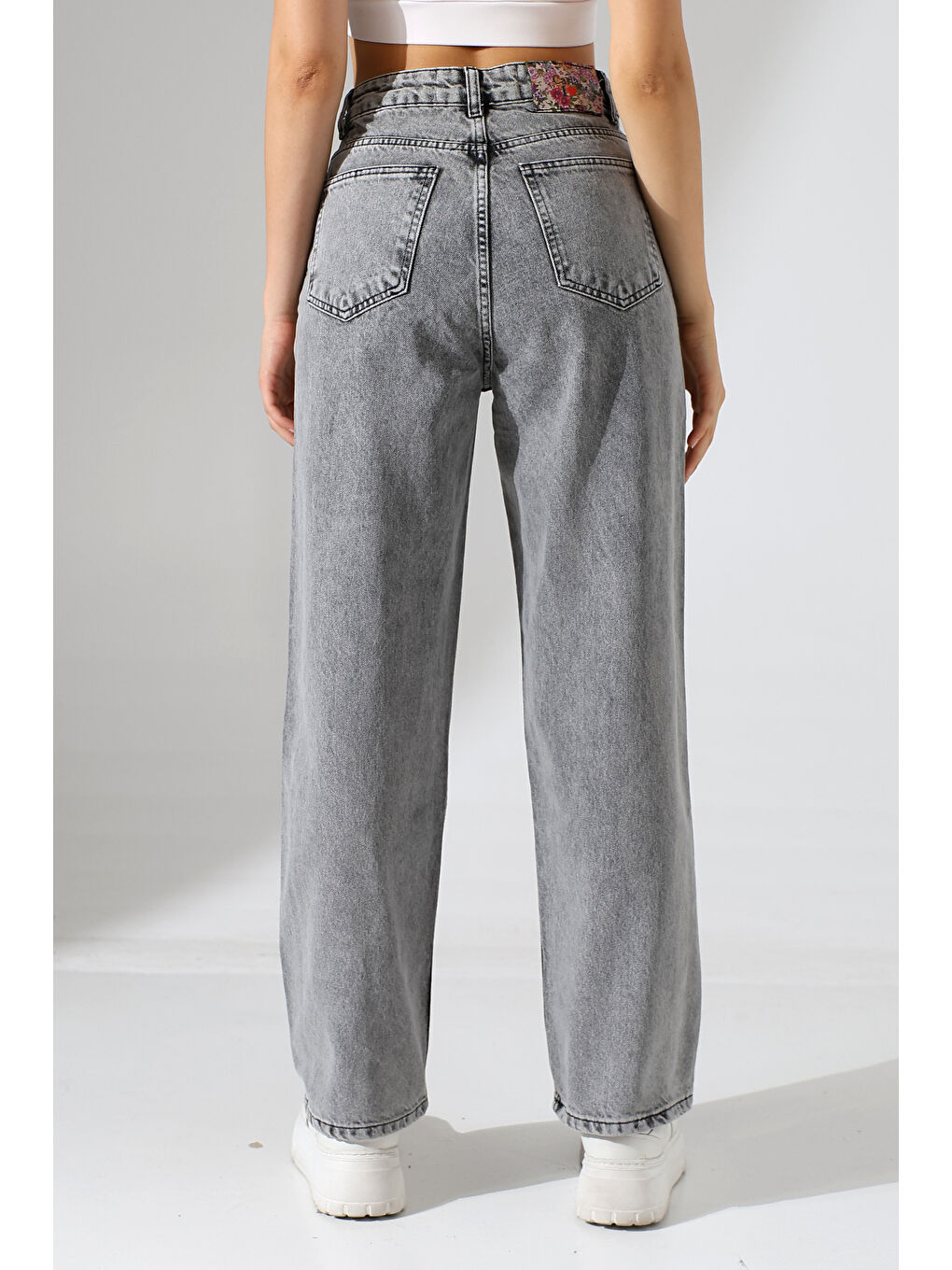 Kadın Gri Yüksek Bel Bol Paça Jean-4