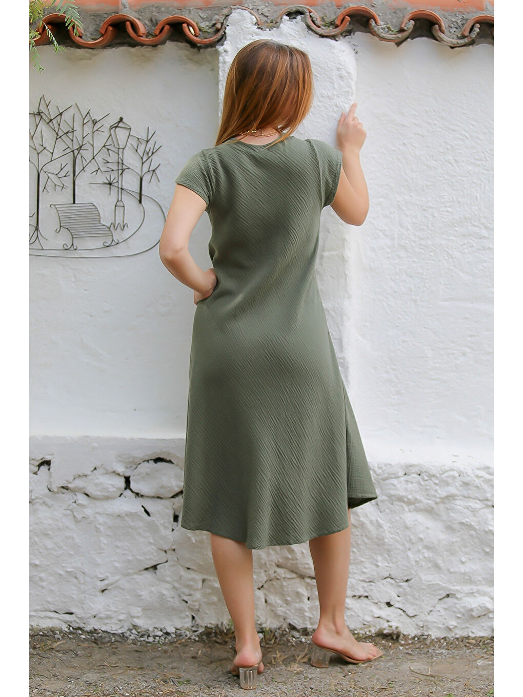 Organik Pamuk Haki V Yaka Düşük Kol Oval Etekli Midi Boy Dokuma Casual Müslin Elbise-7