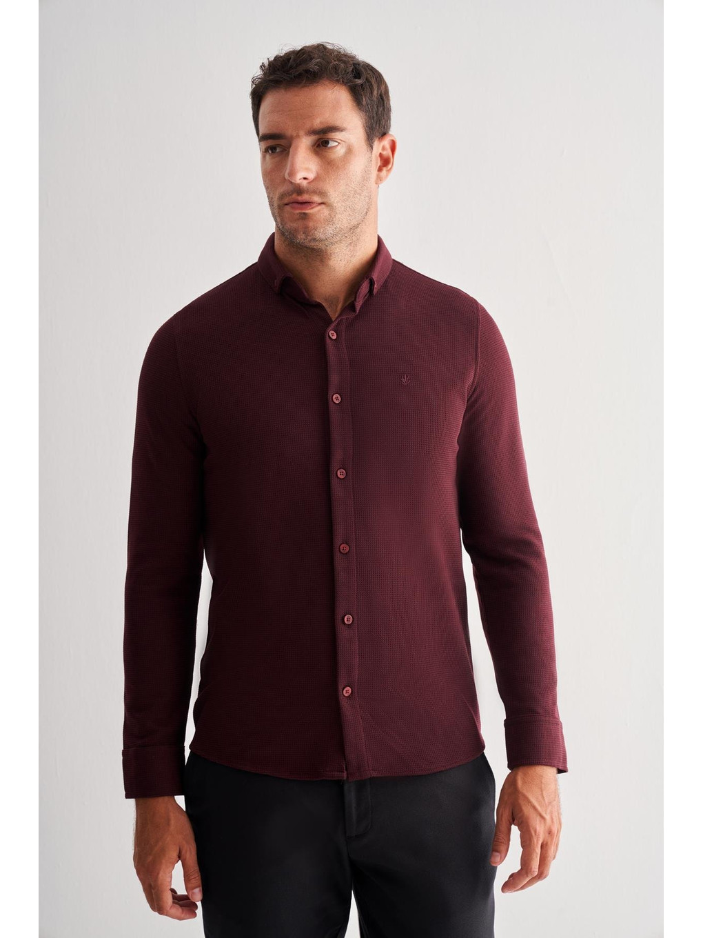 Kırmızı Vişne Smart Düğmeli Yaka Uzun Kol Cepsiz Slim Fit Casual Gömlek 1004255167