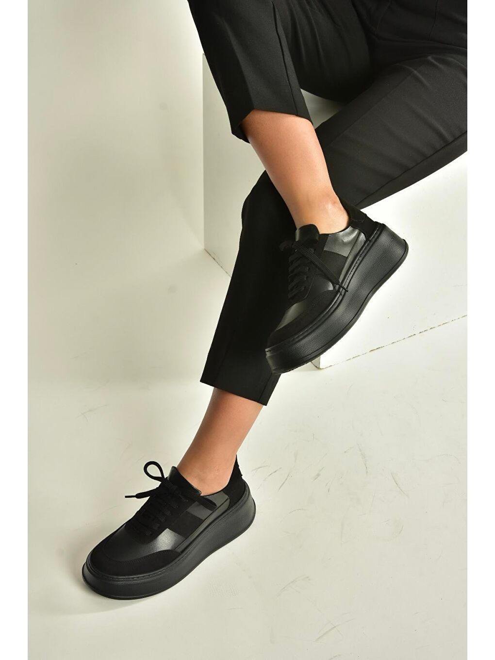 Siyah Kadın Spor Ayakkabı V274949109-1