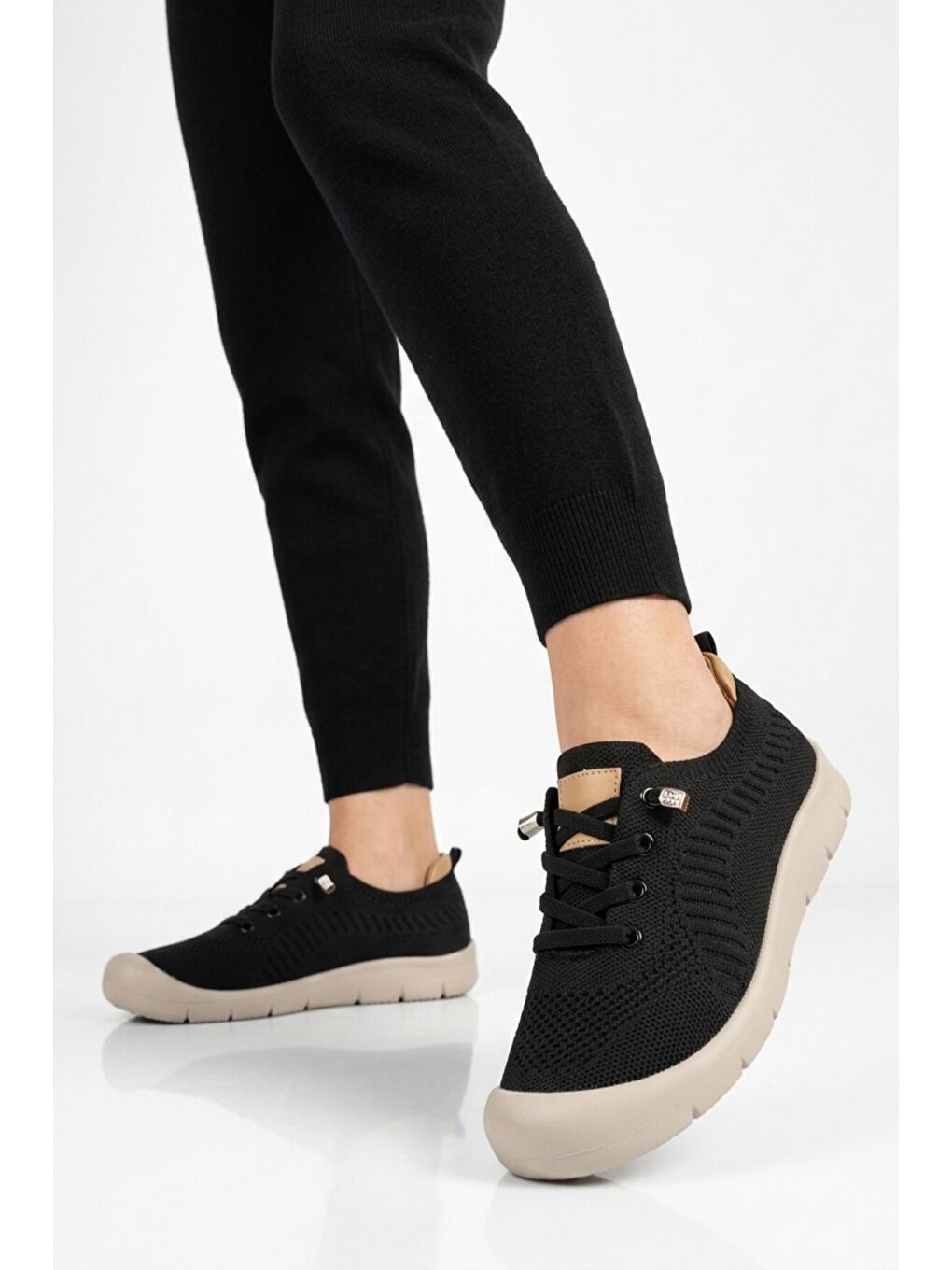 Siyah Anorak Örme Anatomik Kadın Casual Ayakkabı B667 Z-1