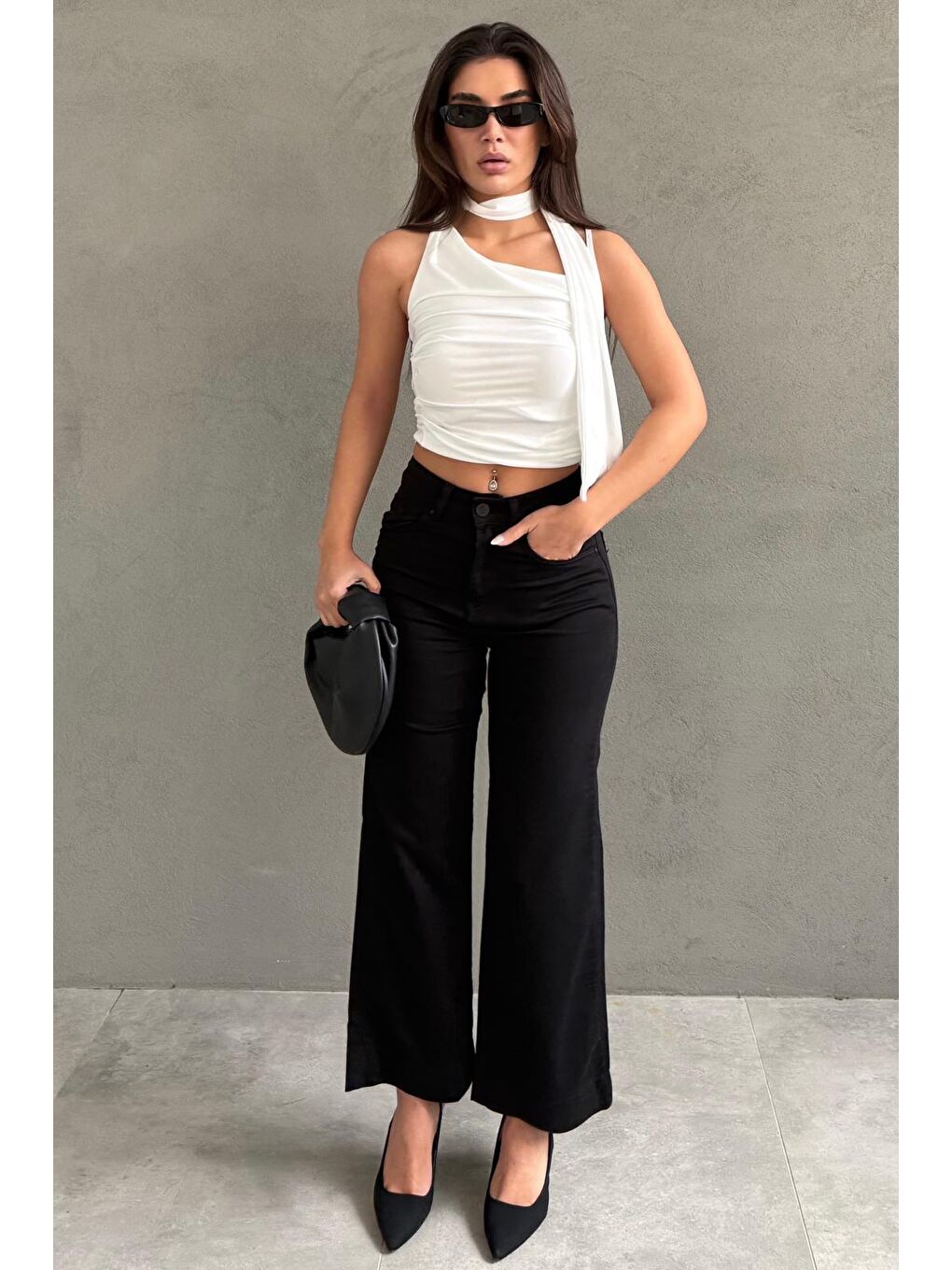 Siyah Düz Kesim Geniş Paça Kadın Flared Jean Mg2630-2