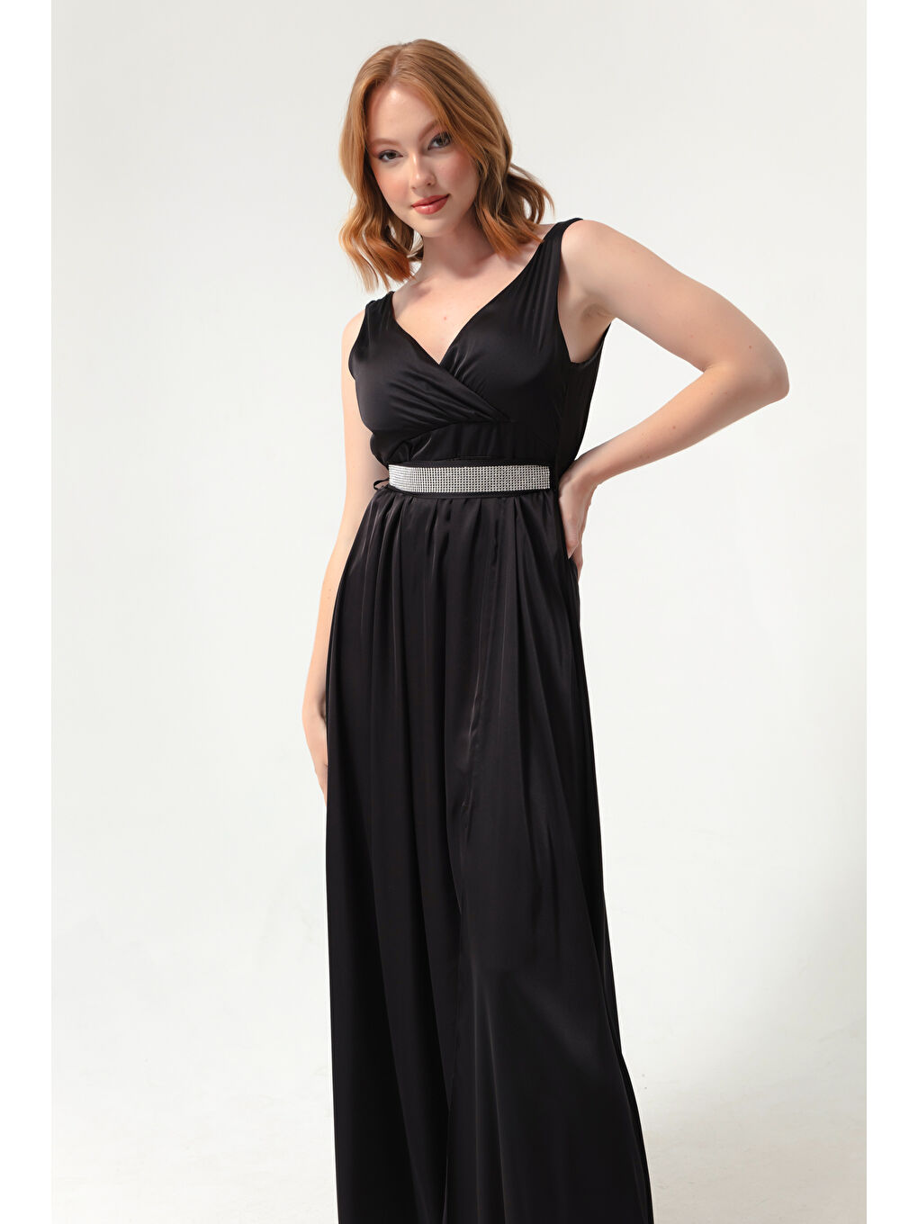 Kadın Siyah Kruvaze Yaka Taşlı Kemerli Uzun Abiye Elbise-2