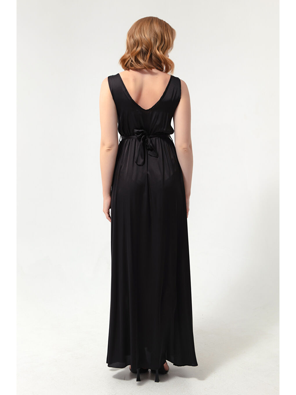 Kadın Siyah Kruvaze Yaka Taşlı Kemerli Uzun Abiye Elbise-4