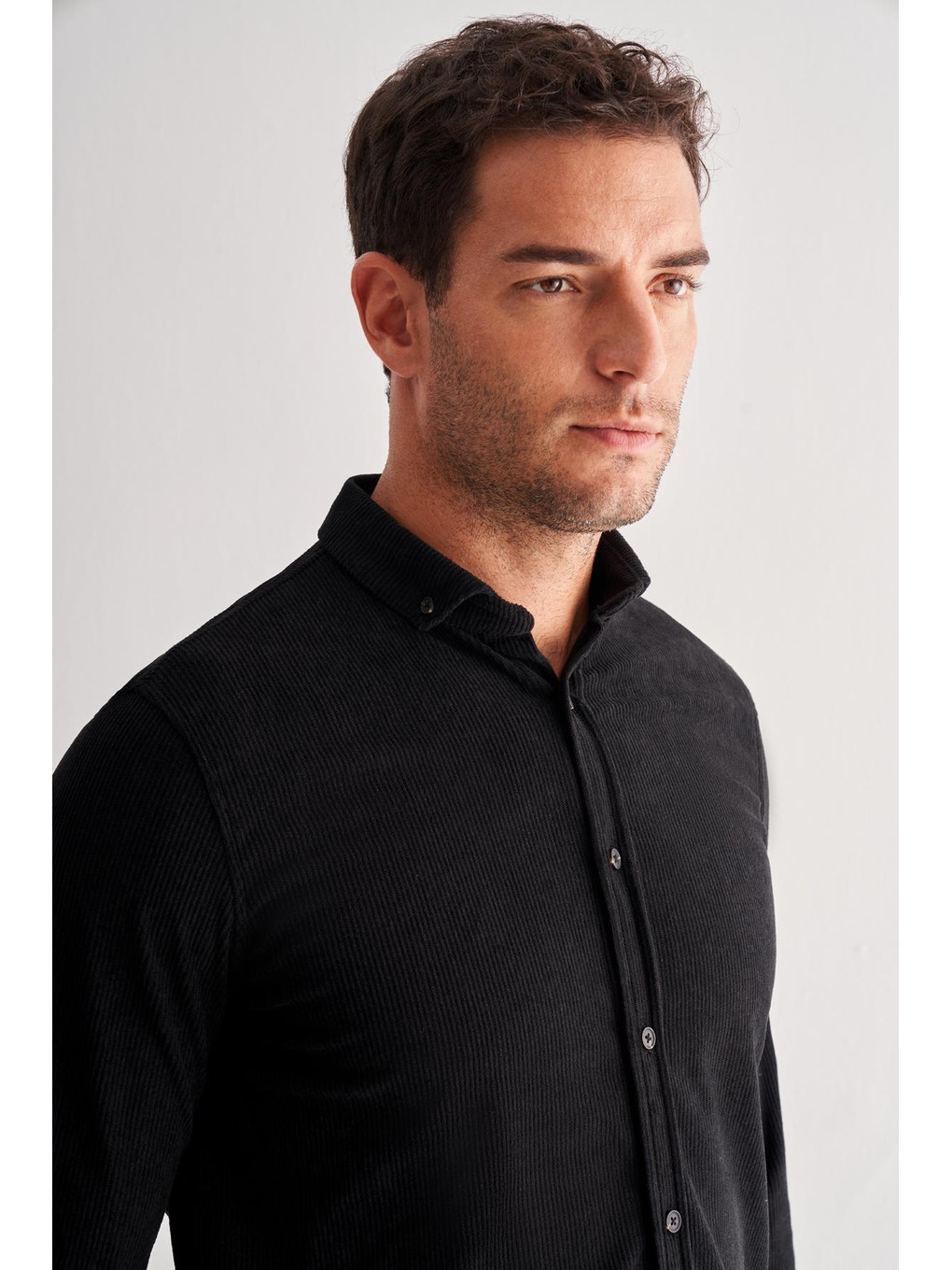 Siyah Smart Düğmeli Yaka Uzun Kol Cepsiz Slim Fit Casual Gömlek 1004255168-3