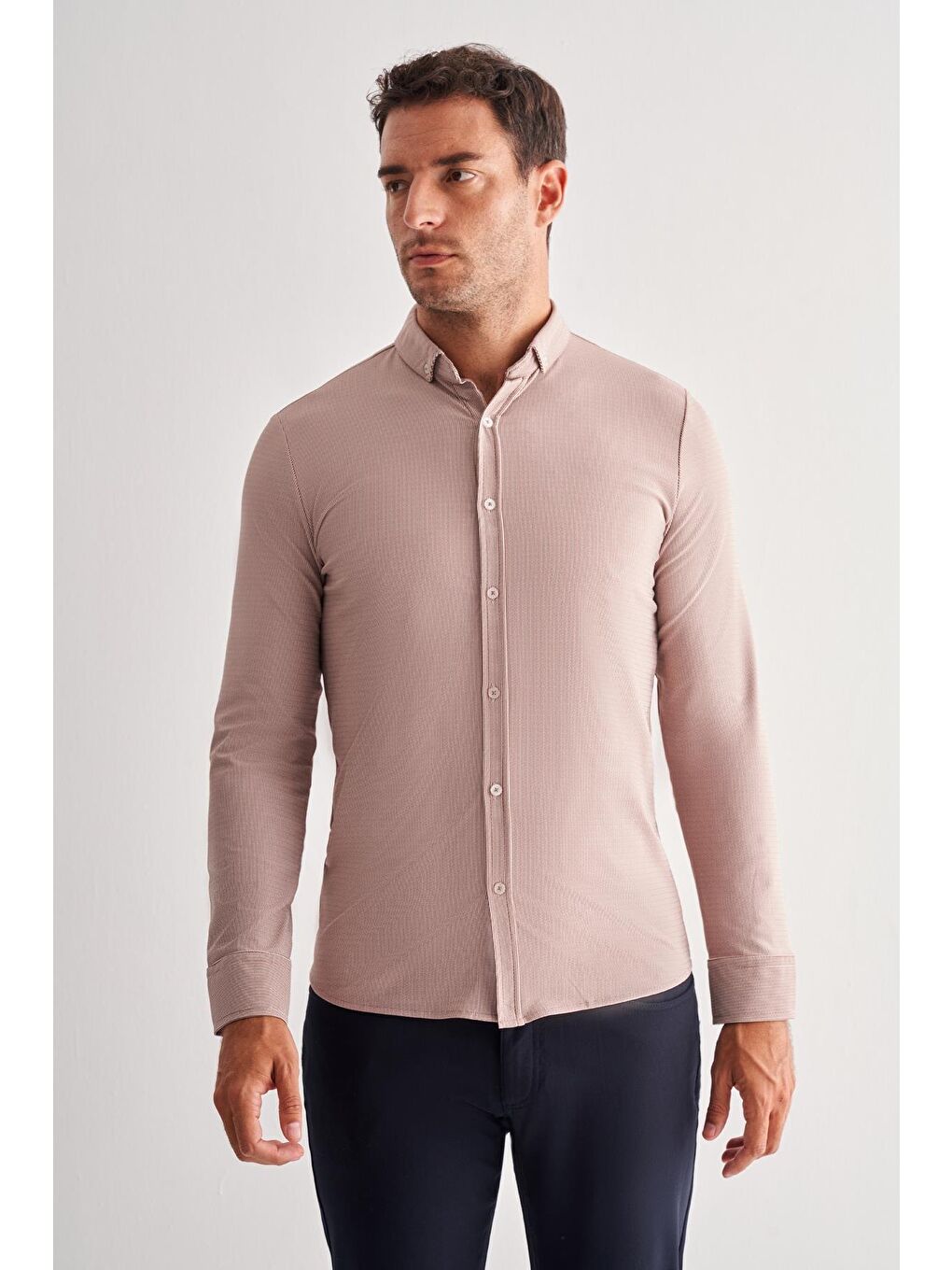 Koyu Kahverengi Smart Düğmeli Yaka Uzun Kol Cepsiz Slim Fit Casual Gömlek 1004255165