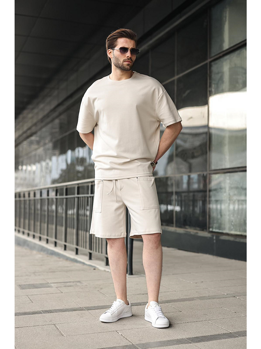 Bej Taş Rengi Bisiklet Yaka Oversize Erkek Şort T-Shirt Takım E7355-1