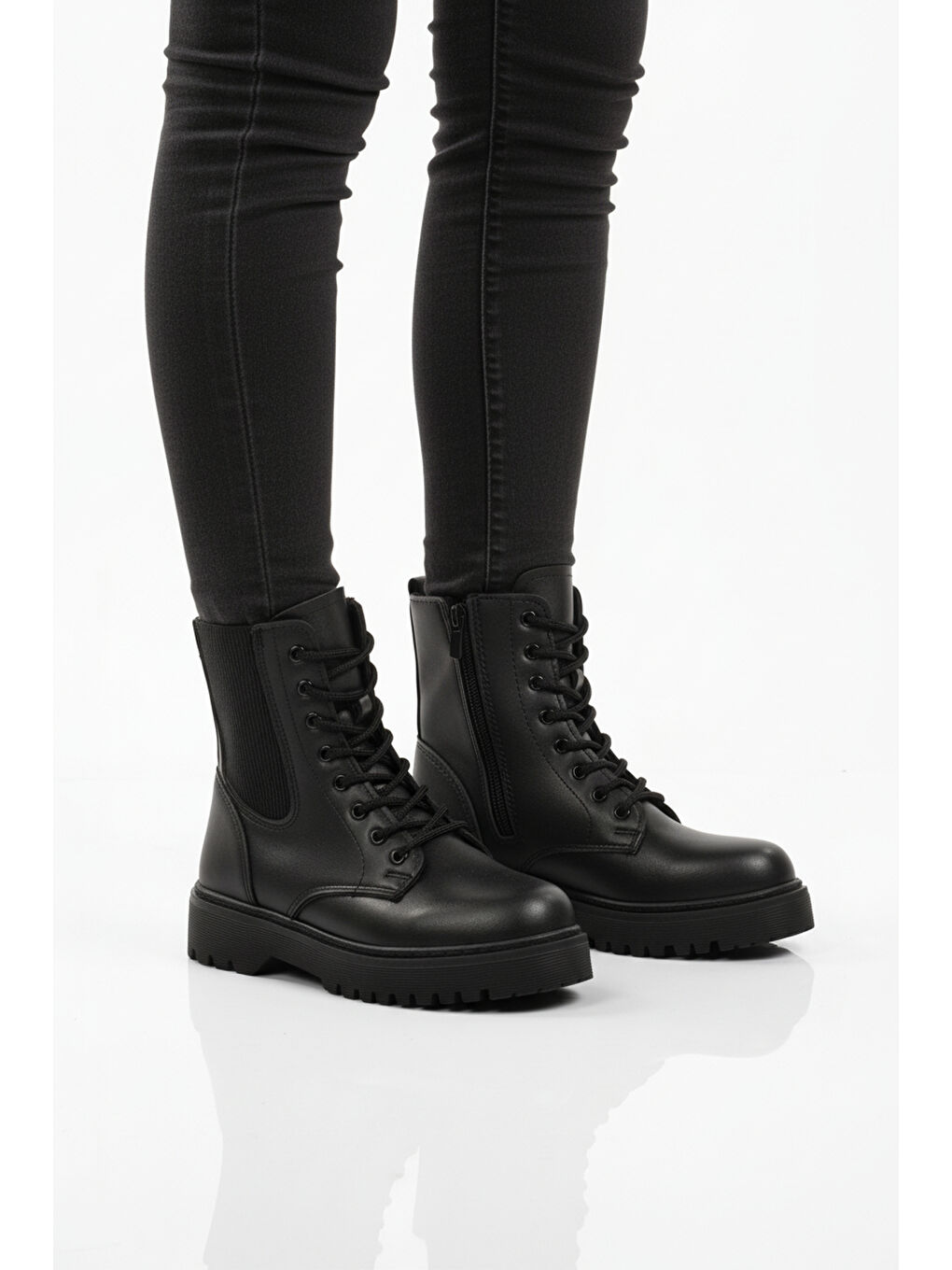 Siyah Polarlı Kaymaz Soğuğa Dirençli Deri Çocuk Bot Tuno 07 F