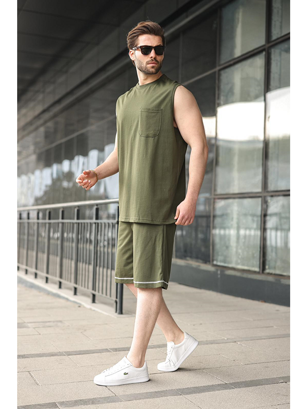 Haki Bisiklet Yaka Kolsuz Erkek Şort T-Shirt Takım E7351-1