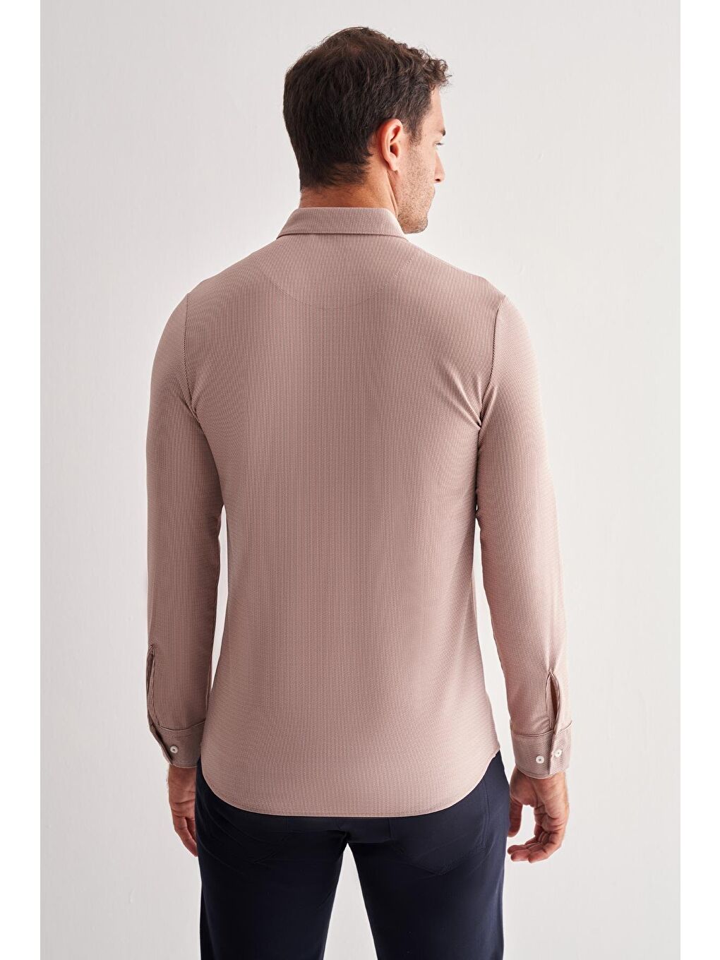 Koyu Kahverengi Smart Düğmeli Yaka Uzun Kol Cepsiz Slim Fit Casual Gömlek 1004255165-4