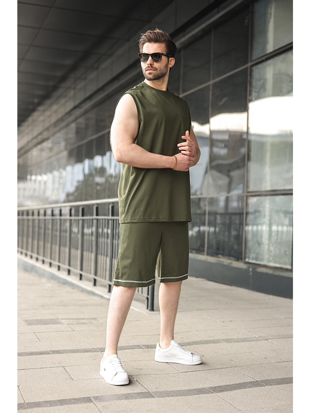 Haki Bisiklet Yaka Kolsuz Erkek Şort T-Shirt Takım E7351-5