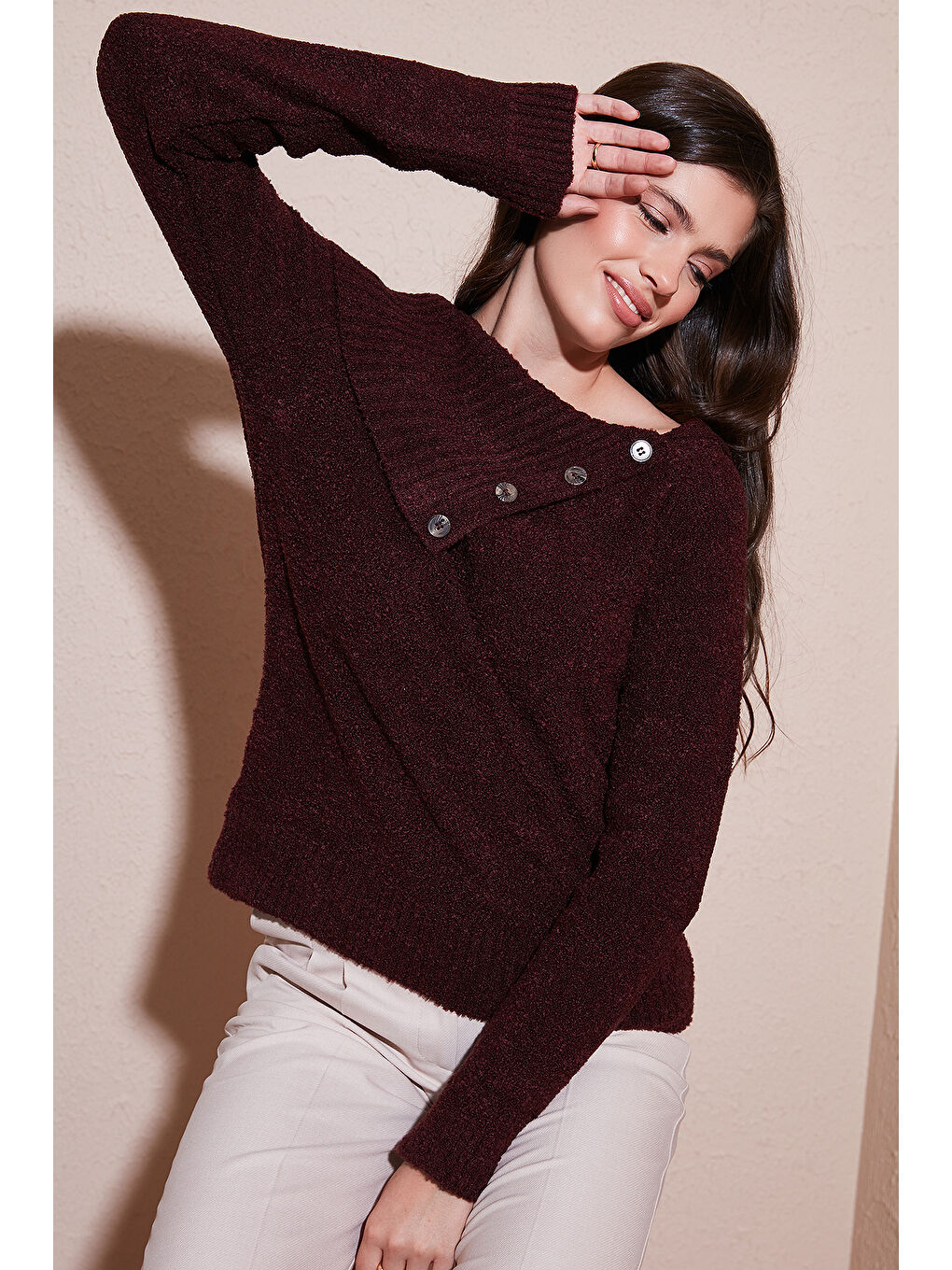 Bordo Premium Regular Fit Kayık Yaka Düğme Detaylı Kazak 680KZ002563