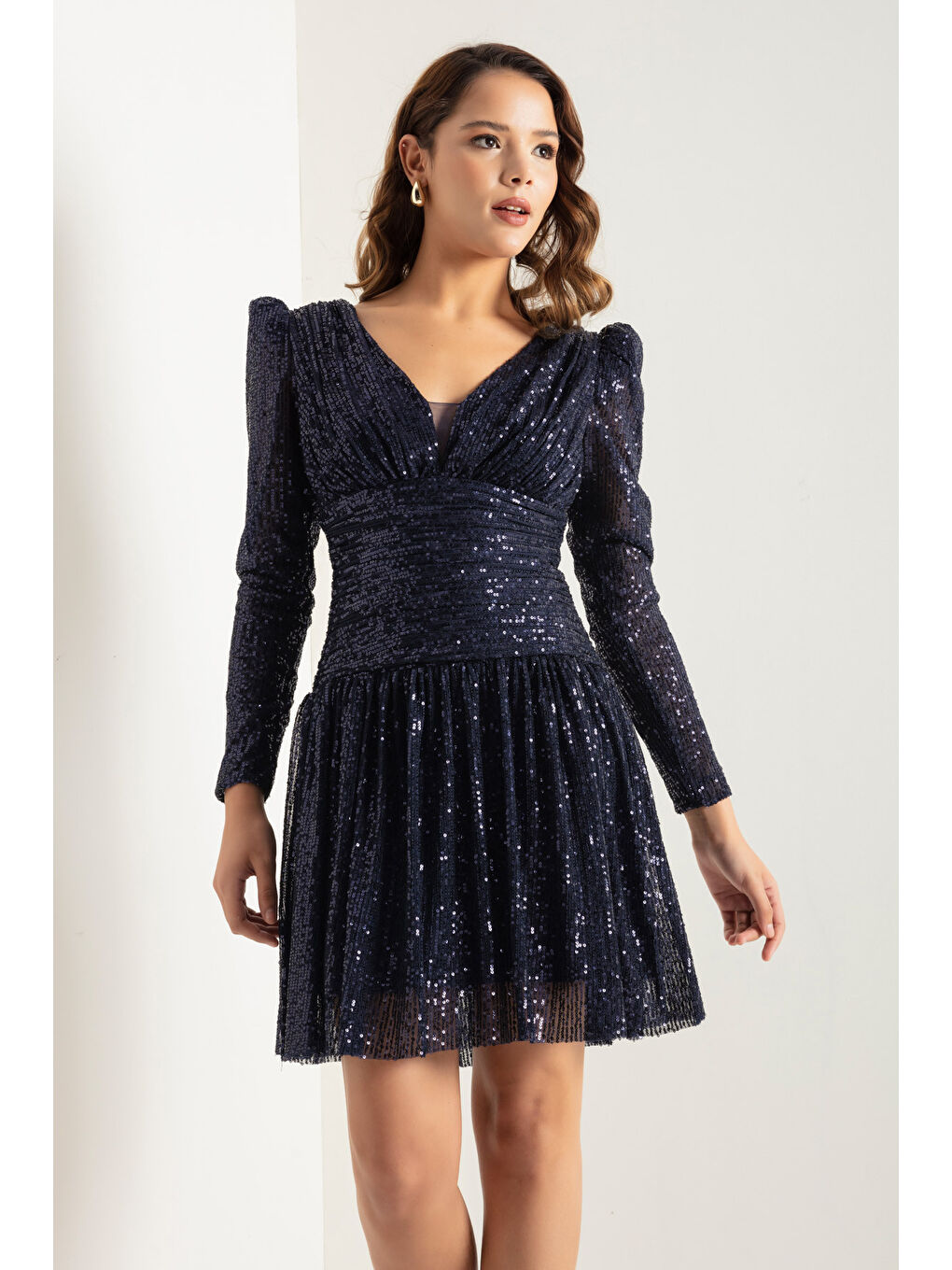 Kadın Lacivert Uzun Kol Pullu Mini Gece Elbisesi-1