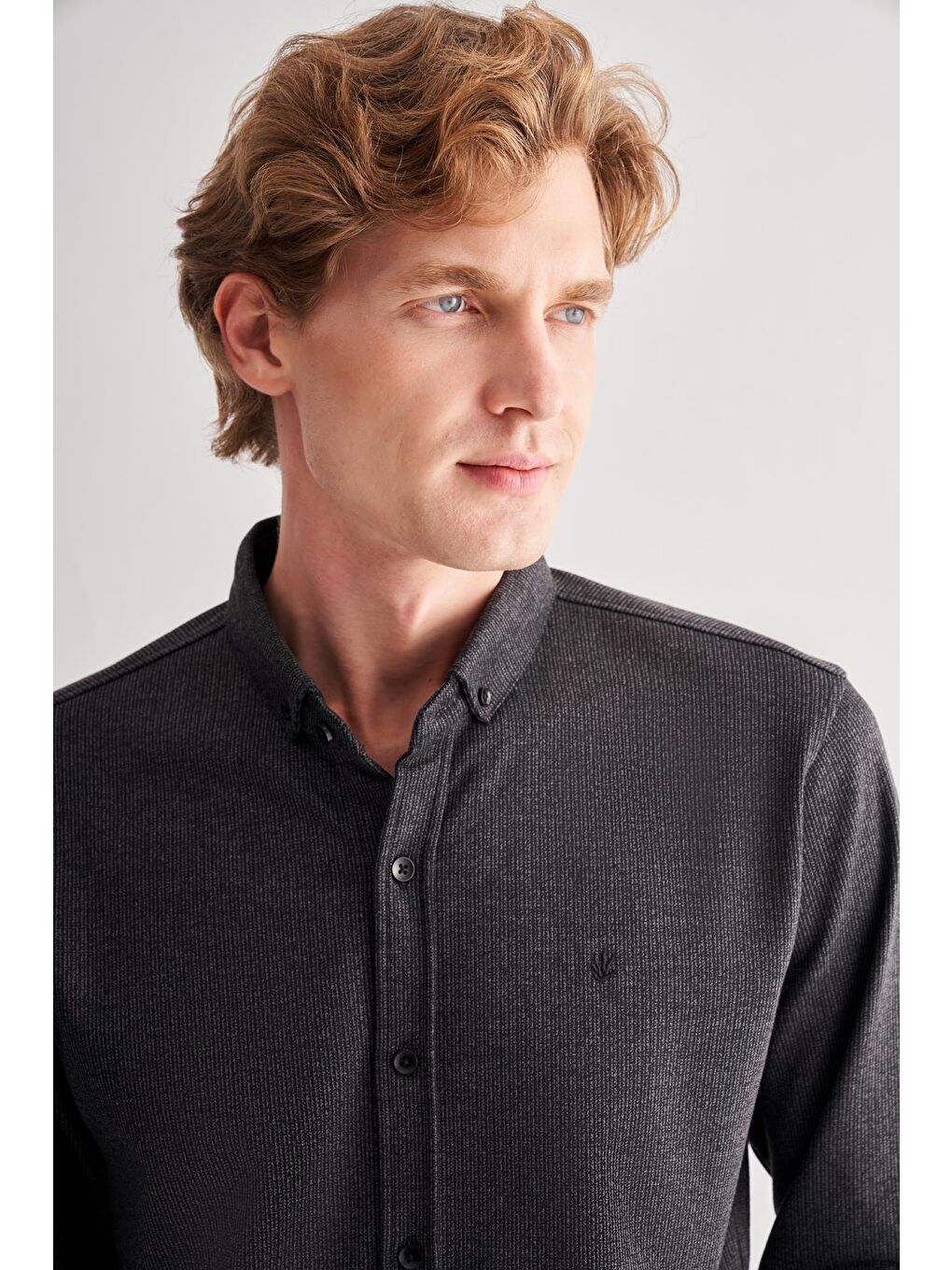 Siyah Smart Düğmeli Yaka Uzun Kol Cepsiz Slim Fit Casual Gömlek 1004255170-3