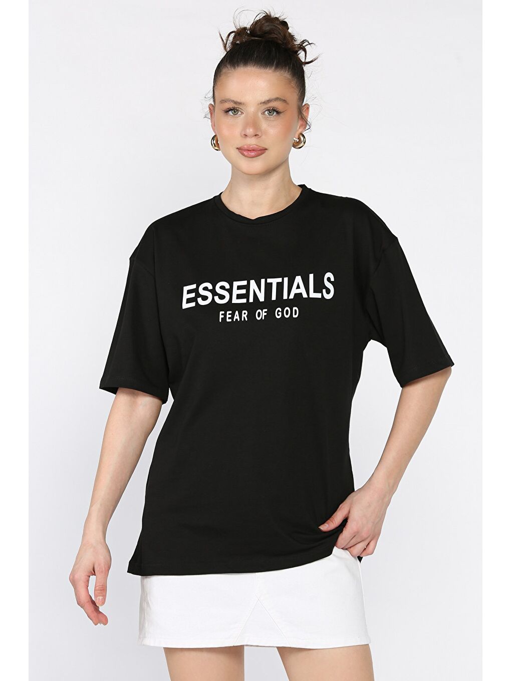 Siyah Bisiklet Yaka Ön Baskılı Kadın Tişört