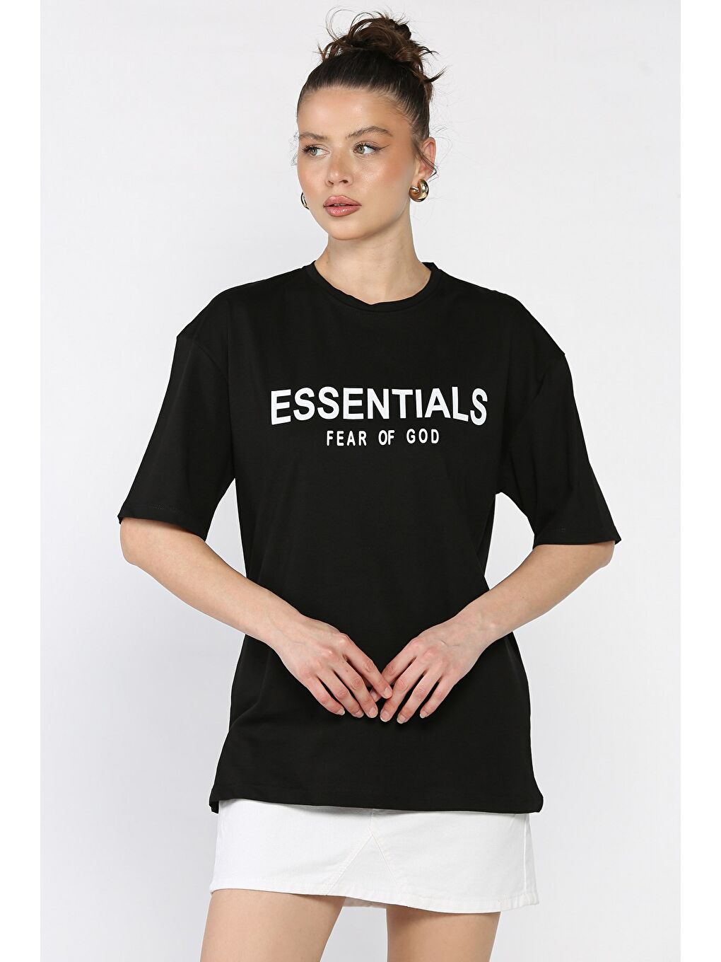 Siyah Bisiklet Yaka Ön Baskılı Kadın Tişört-1