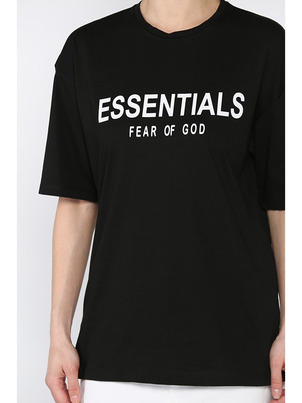 Siyah Bisiklet Yaka Ön Baskılı Kadın Tişört-3