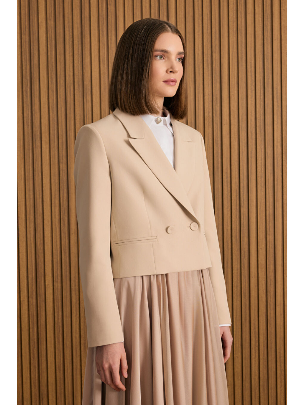 Bej Dokuma Kısa Ceket-4