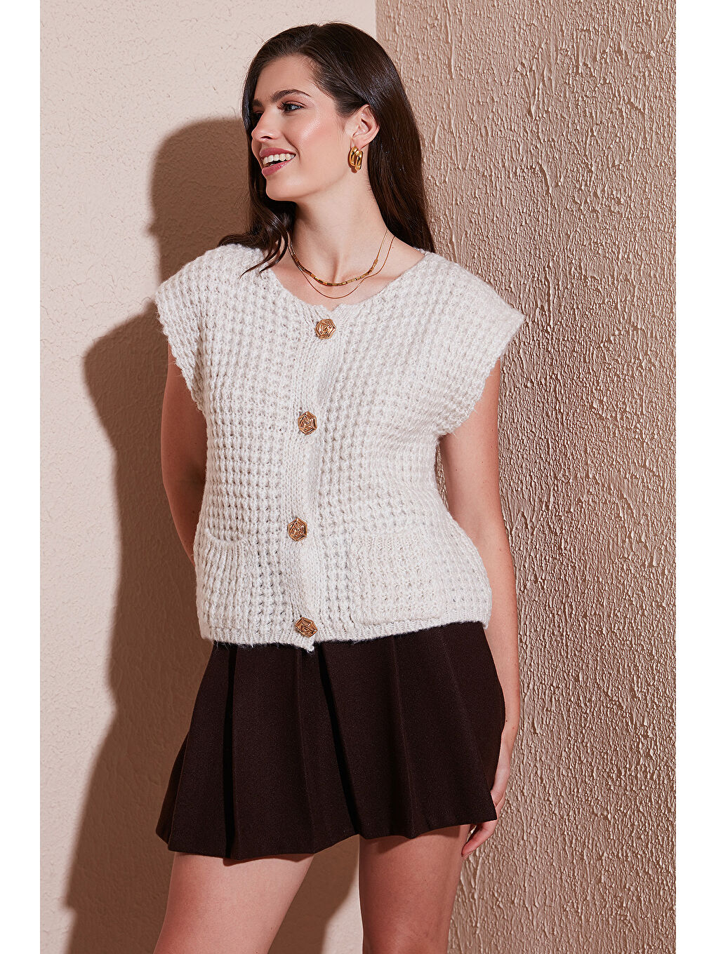 Bej Premium Oversize Fit Bisiklet Yaka Düğmeli Örgü Yelek 680YL1416-1