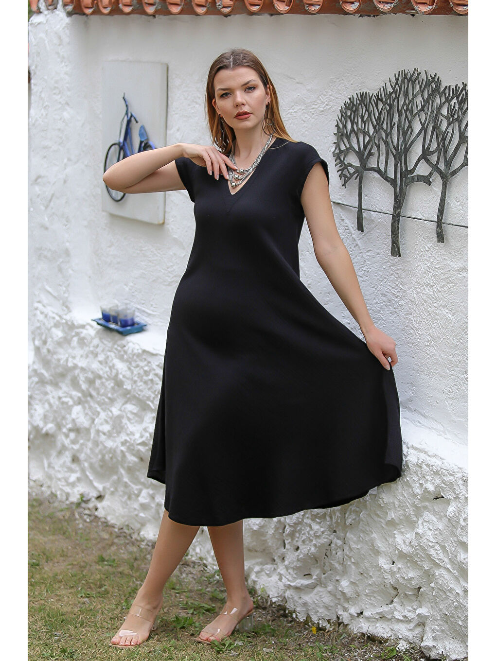 Organik Pamuk Siyah V Yaka Düşük Kol Oval Etekli Midi Boy Dokuma Casual Müslin Elbise-6