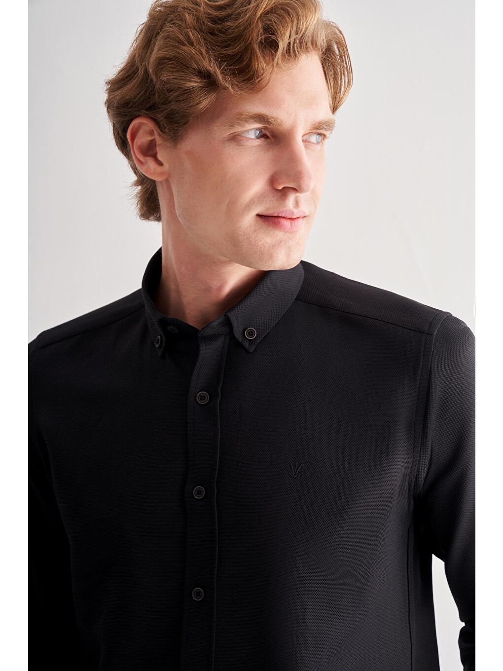 Siyah Perfetto Düğmeli Yaka Uzun Kol Cepsiz Slim Fit Cls Gömlek 1004255173-3