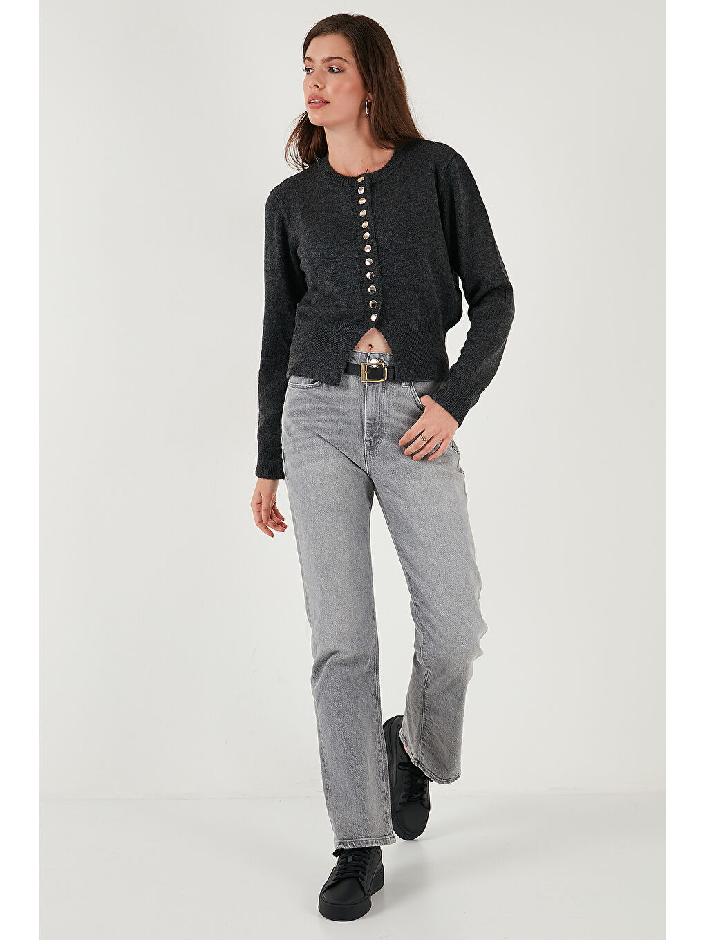 Antrasit Premium Comfort Fit Yuvarlak Yaka Crop Triko Hırka 680HI00164-2