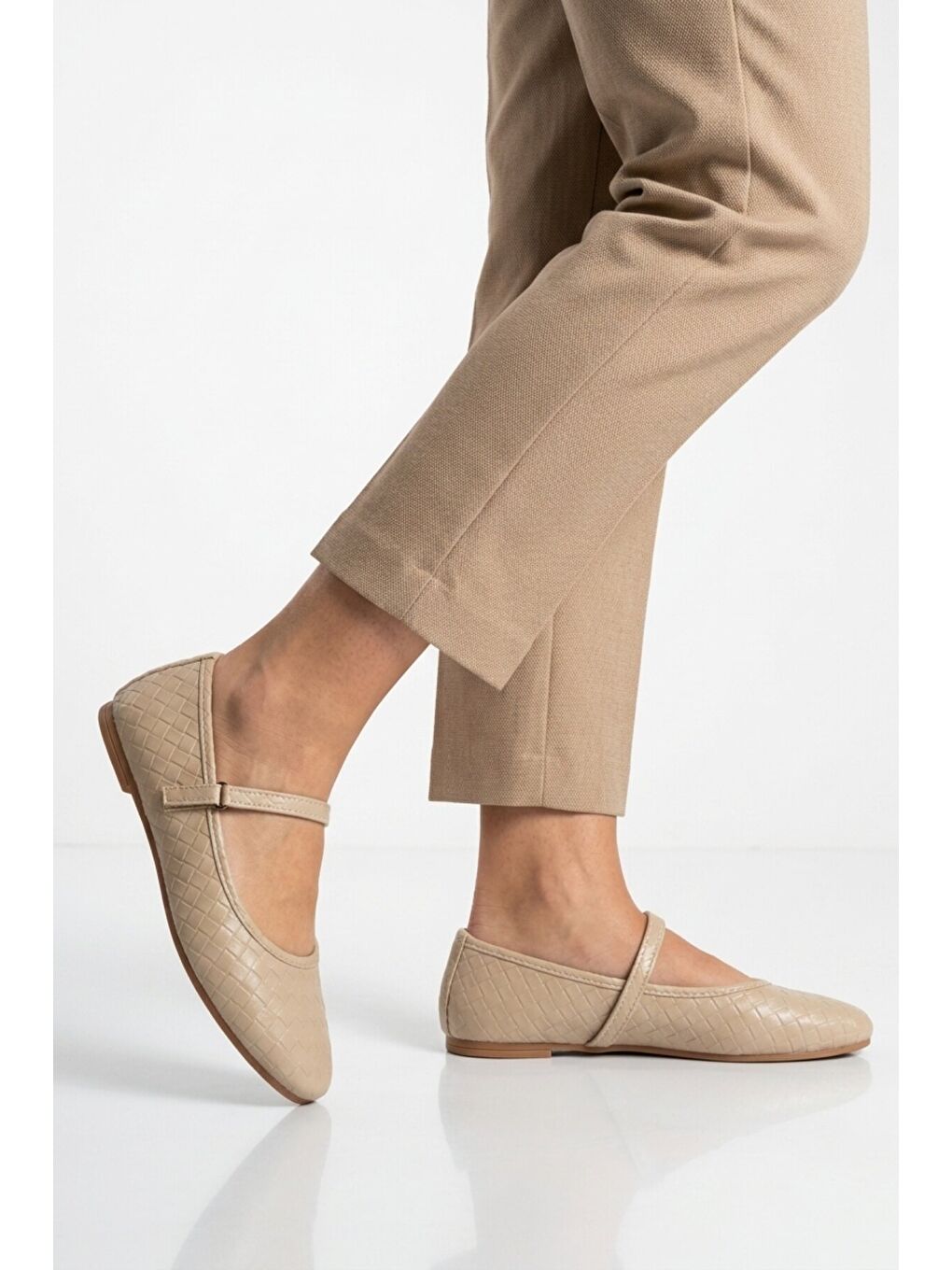 Bej Kemerli Hafif Kadın Babet Ayakkabı K-301 Z-1
