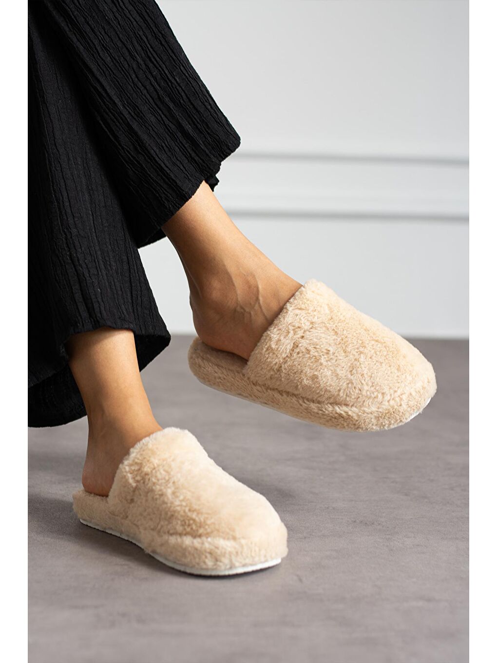 Kahverengi TÜYLÜ KAPALI Kadın Ev Terliği Kışlık Terlik Sessiz Taban-2