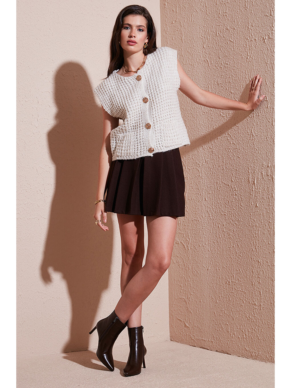 Bej Premium Oversize Fit Bisiklet Yaka Düğmeli Örgü Yelek 680YL1416-2