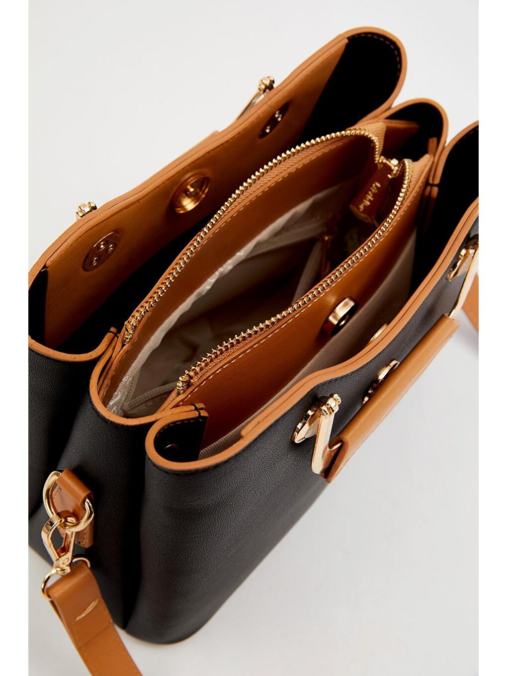 Siyah Kadın Omuz Çantası 930534-3