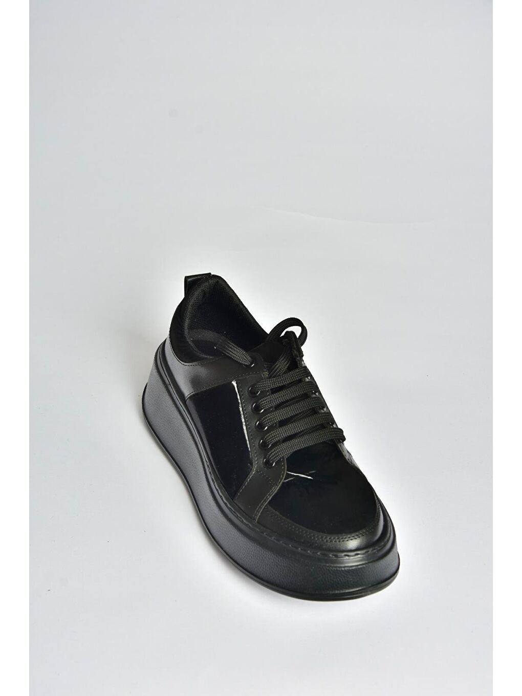 Siyah Kadın Spor Ayakkabı V274728004-2