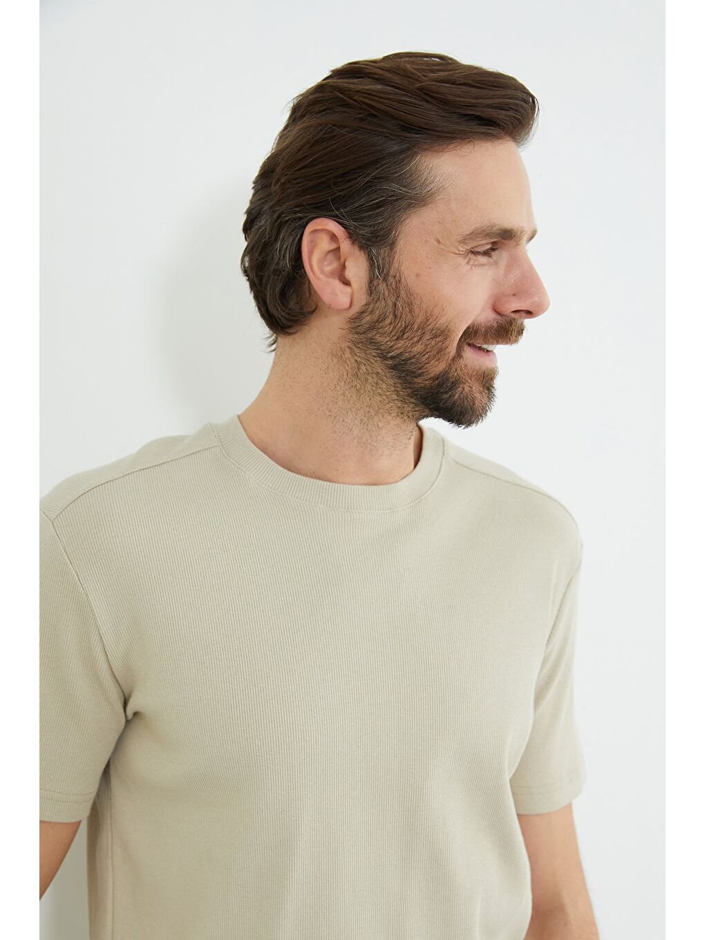 Bej Basic Fitilli Bisiklet Yaka Tişört-3