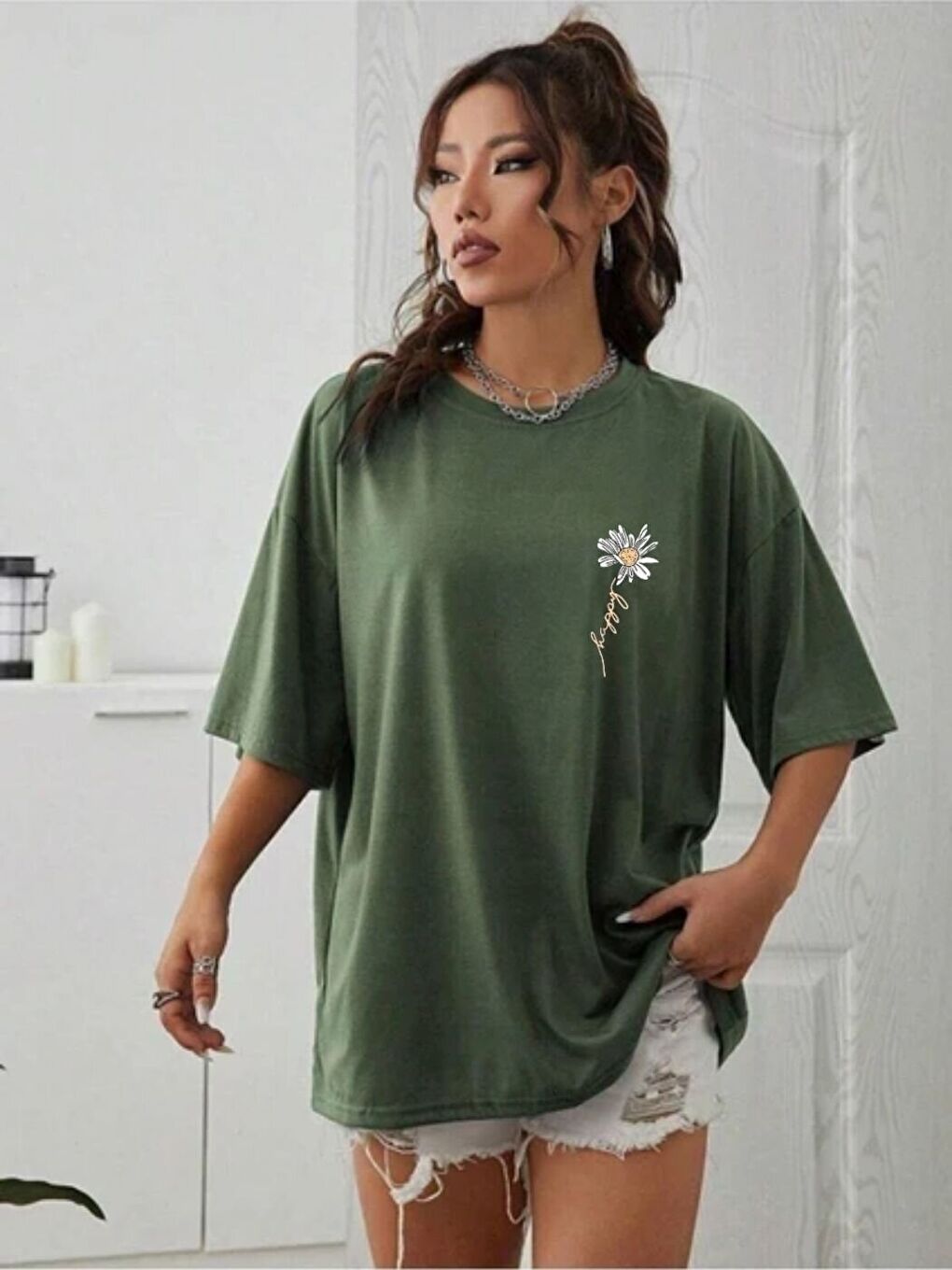 Kadın Haki Papatya Baskı Regular Fit Tişört