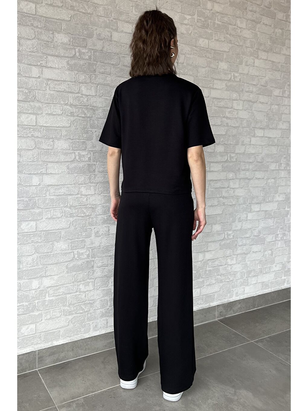 Siyah Kadın Gold Toka Detaylı Tişört Pantolon İkili Takım-2