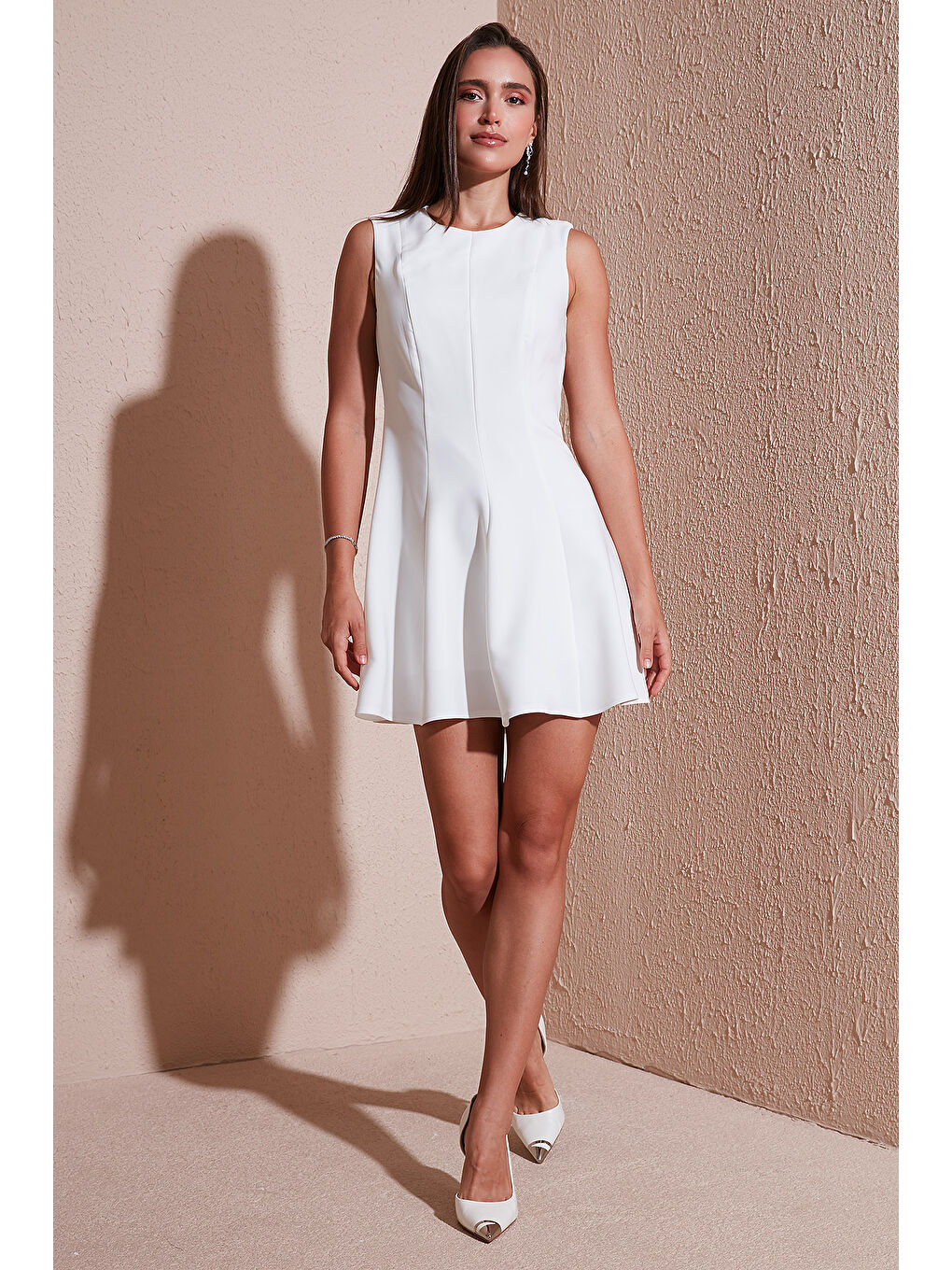 Ekru Regular Fit Bisiklet Yaka Volanlı Mini Boy Elbise 6525647