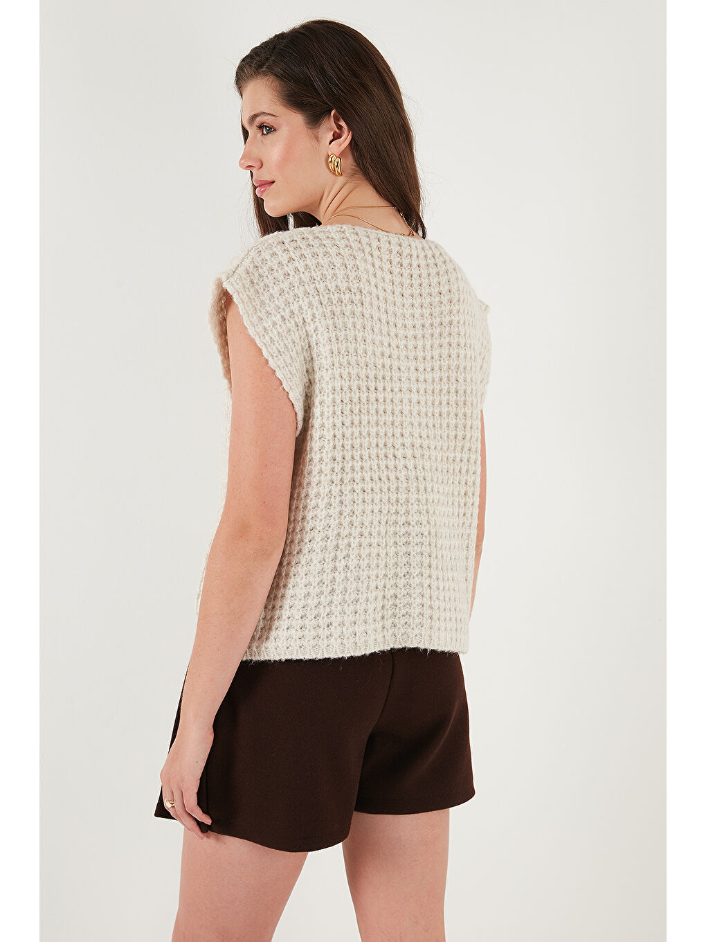 Bej Premium Oversize Fit Bisiklet Yaka Düğmeli Örgü Yelek 680YL1416-6