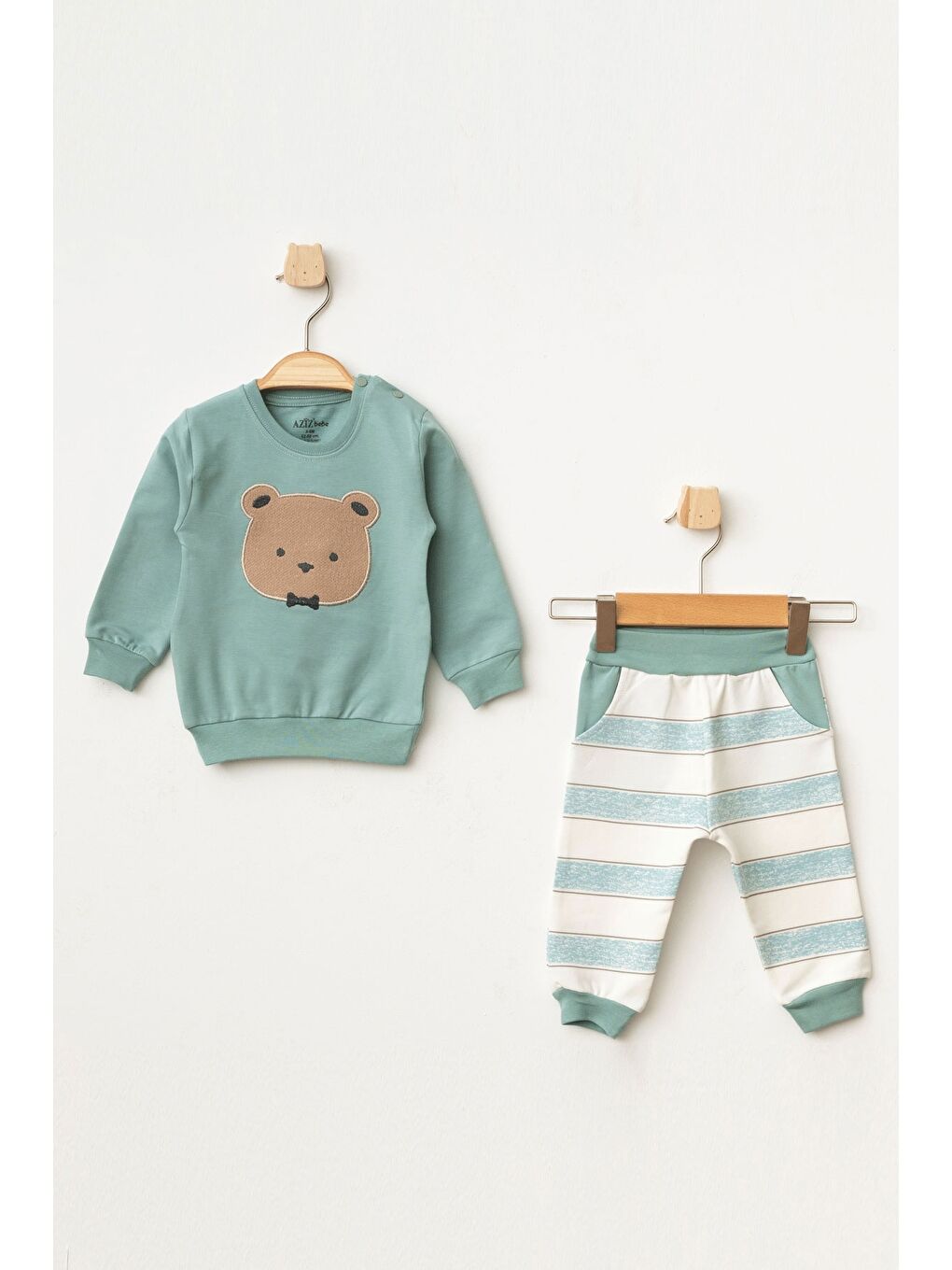 Yeşil Erkek Bebek Ayı Nakışlı Sweatshirt Pantolon 2 'li Alt Üst Bebek Takımı 3 Ay - 36 Ay