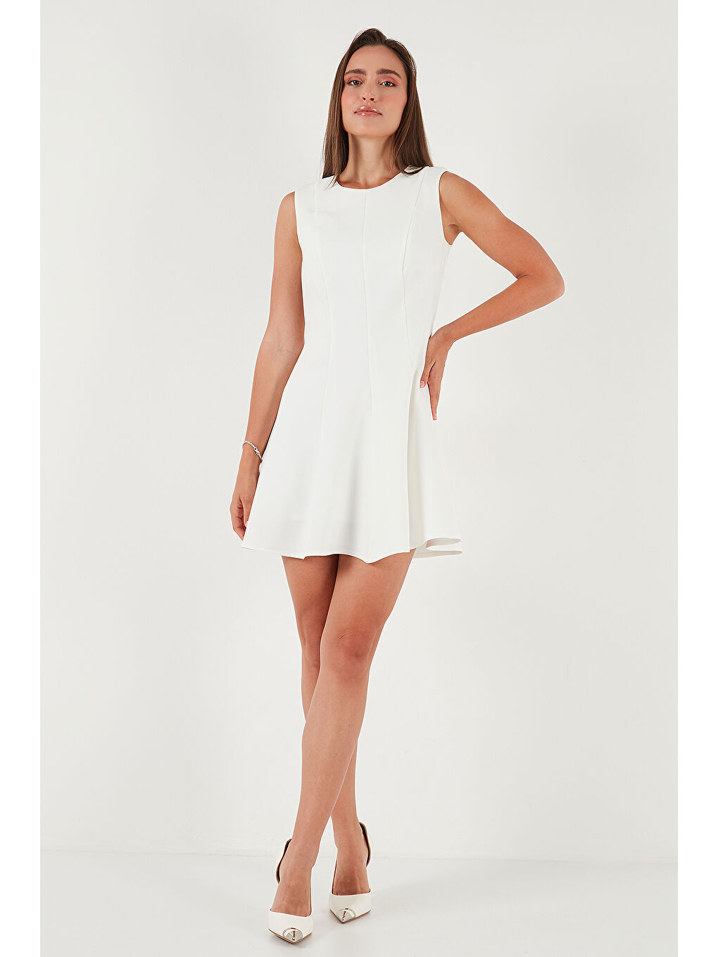 Ekru Regular Fit Bisiklet Yaka Volanlı Mini Boy Elbise 6525647-2