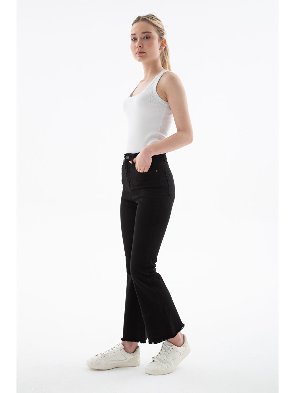 Siyah Pamuklu Yüksek Bel Bol Paça Jeans 26Y0294K1-3