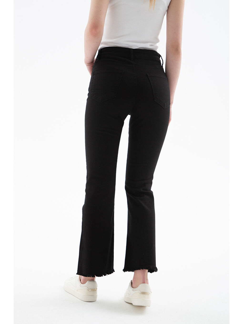 Siyah Pamuklu Yüksek Bel Bol Paça Jeans 26Y0294K1-4