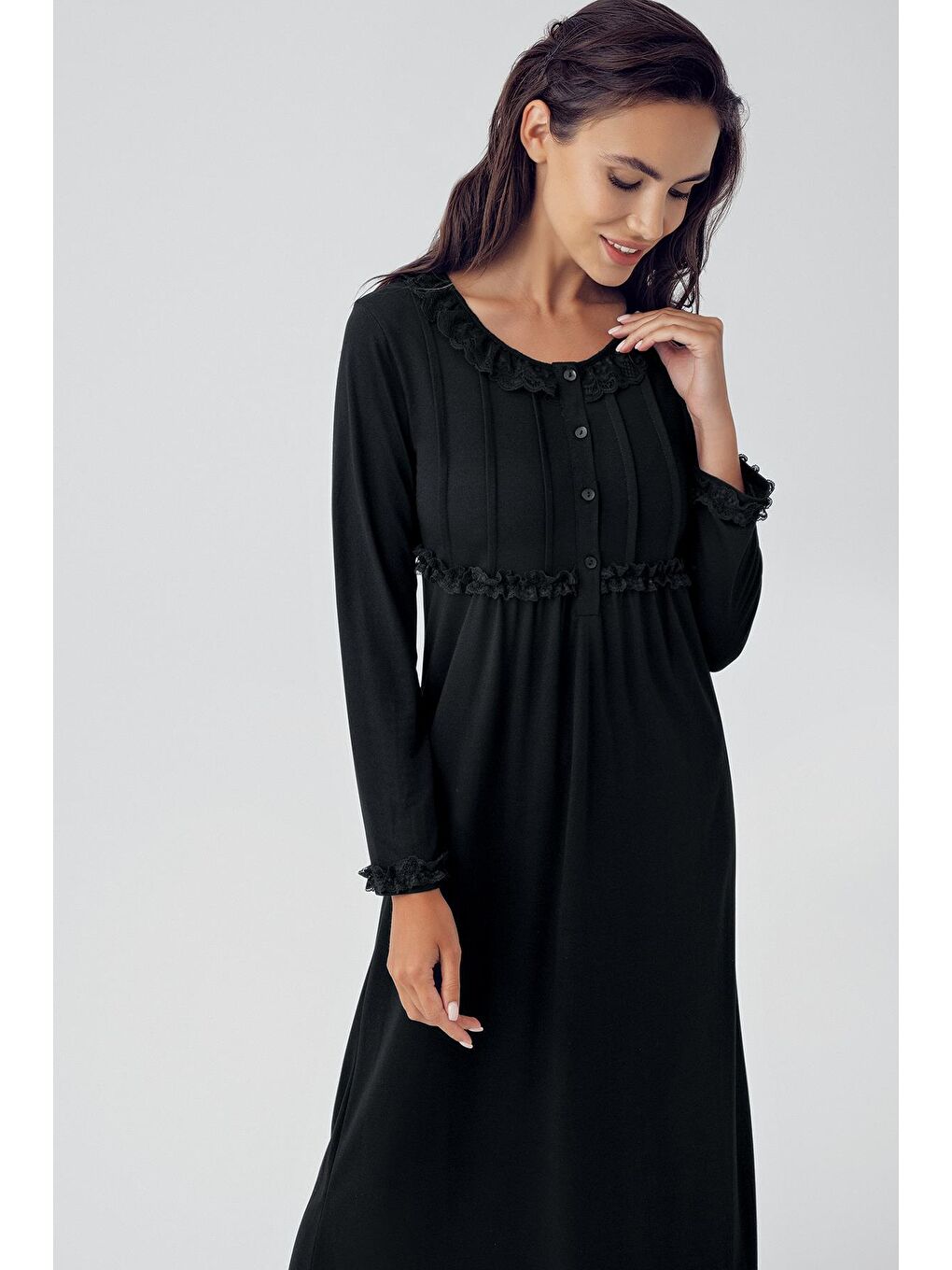 Siyah Düğmeli Uzun Kollu Esnek Viskon Gecelik 15121-1