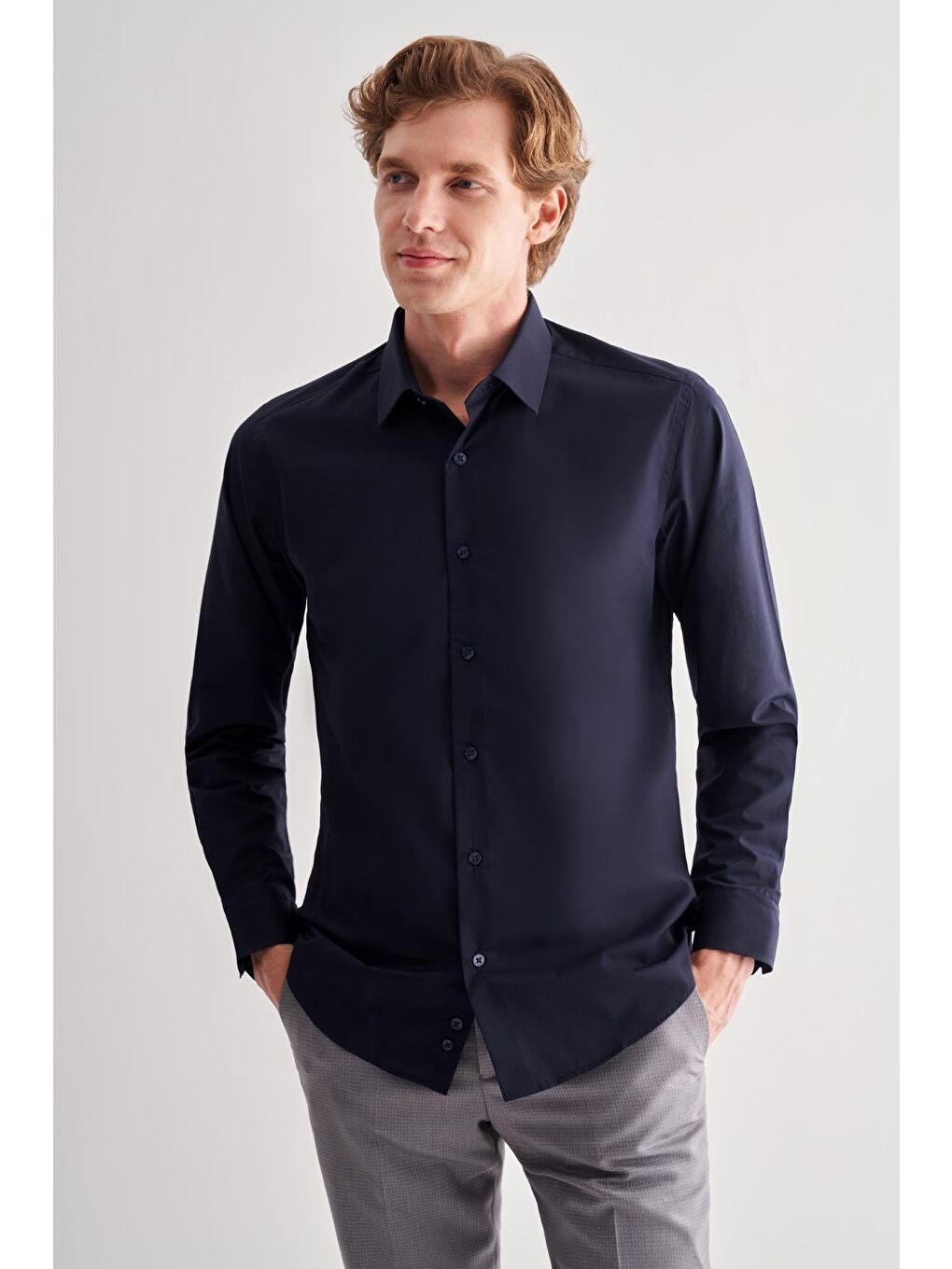 Koyu Lacivert Sert Yaka Filafil Desen Uzun Kol Slim Fit Pamuklu Gömlek 1004255181